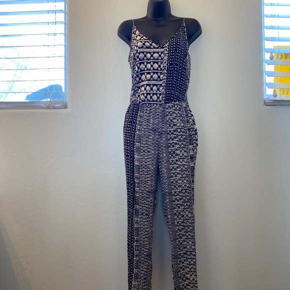 Forever 21 Pants - Black & Cream Romper retro pattern Size XS